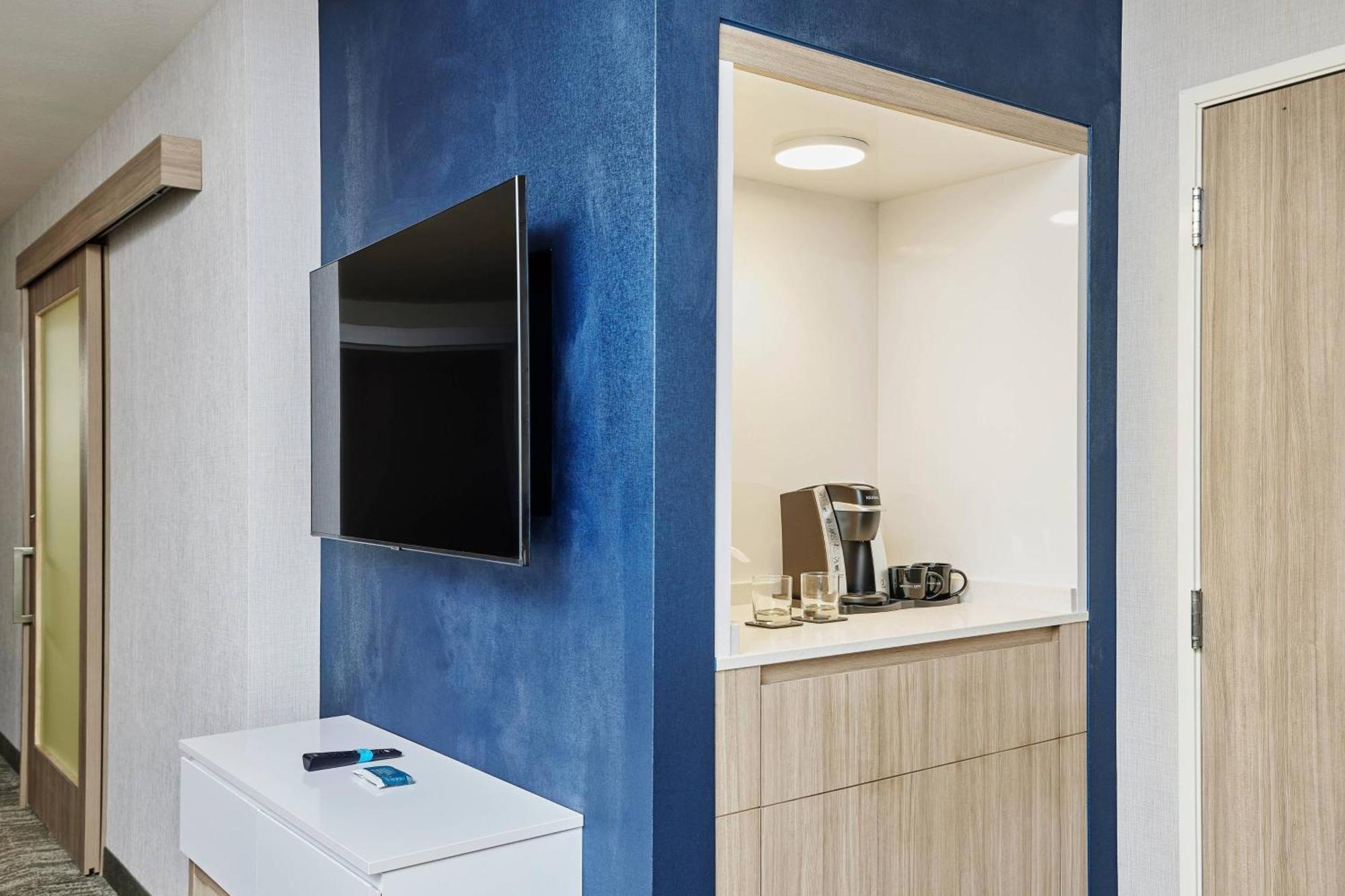 Hotel Springhill By Marriott Chinatown 3*